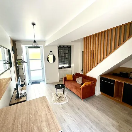 Holiday home Maison Lyloni