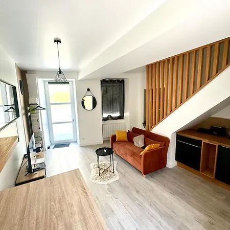 Holiday home Maison Lyloni *